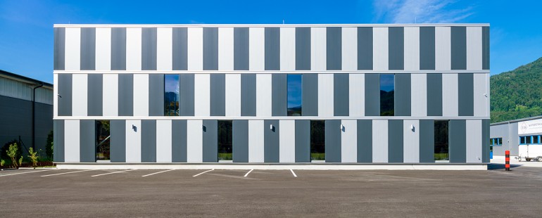 Kneissl & Senn Neubau Betriebshalle  2017