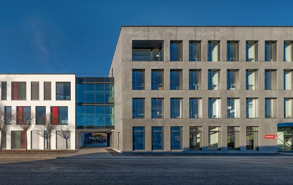 Umbau Bestandsgebäude Fa. Pfeiffer Bauges.m.b.H., Rosenheim, 2020.